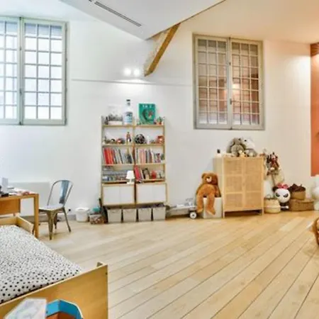 Spacious And Bright Nest Near Montmartre アパート *