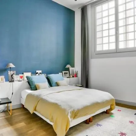 Spacious And Bright Nest Near Montmartre パリ