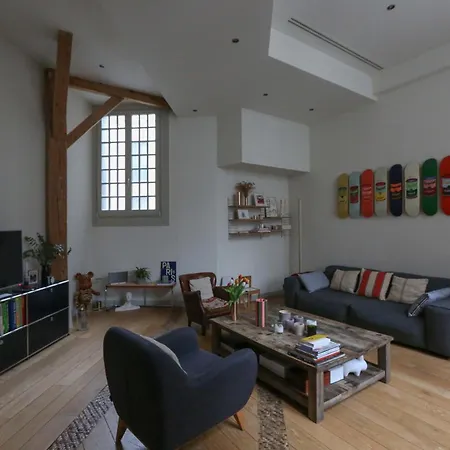 Spacious And Bright Nest Near Montmartre アパート