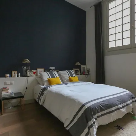 Spacious And Bright Nest Near Montmartre パリ