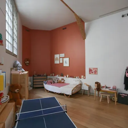 Spacious And Bright Nest Near Montmartre